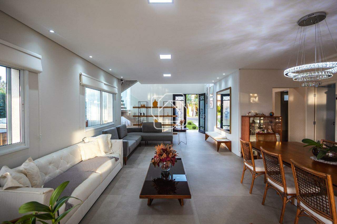 Casa de Condomínio à venda em Indaiatuba - SP - Jardim Residencial Santa Clara: Sala de estar