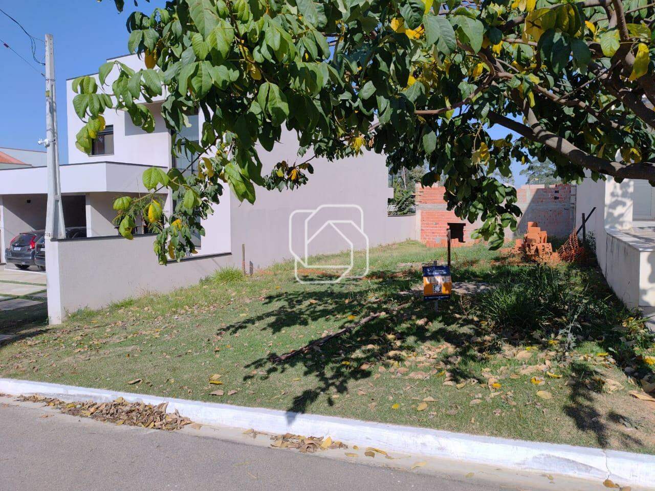 Terreno à venda em Itu - SP - Condomínio Residencial Mont Blanc: