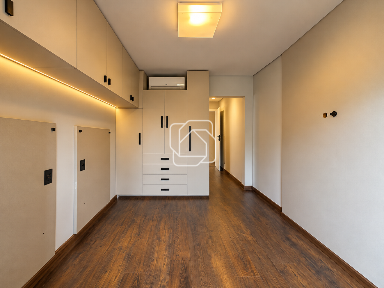 Casa de Condomínio para aluguel em Indaiatuba - SP - Jardim Residencial Alto de Itaici: 