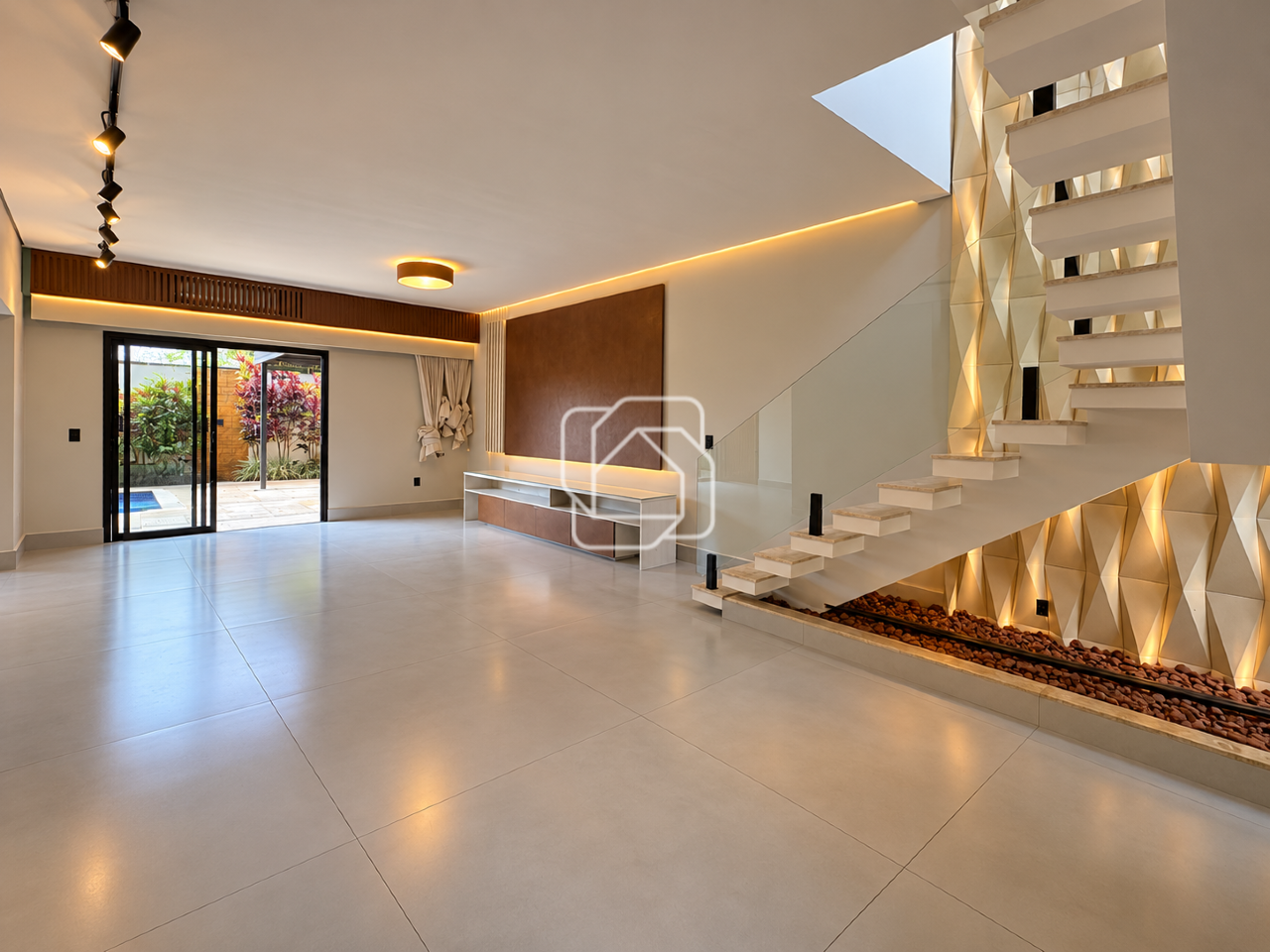 Casa de Condomínio para aluguel em Indaiatuba - SP - Jardim Residencial Alto de Itaici: 