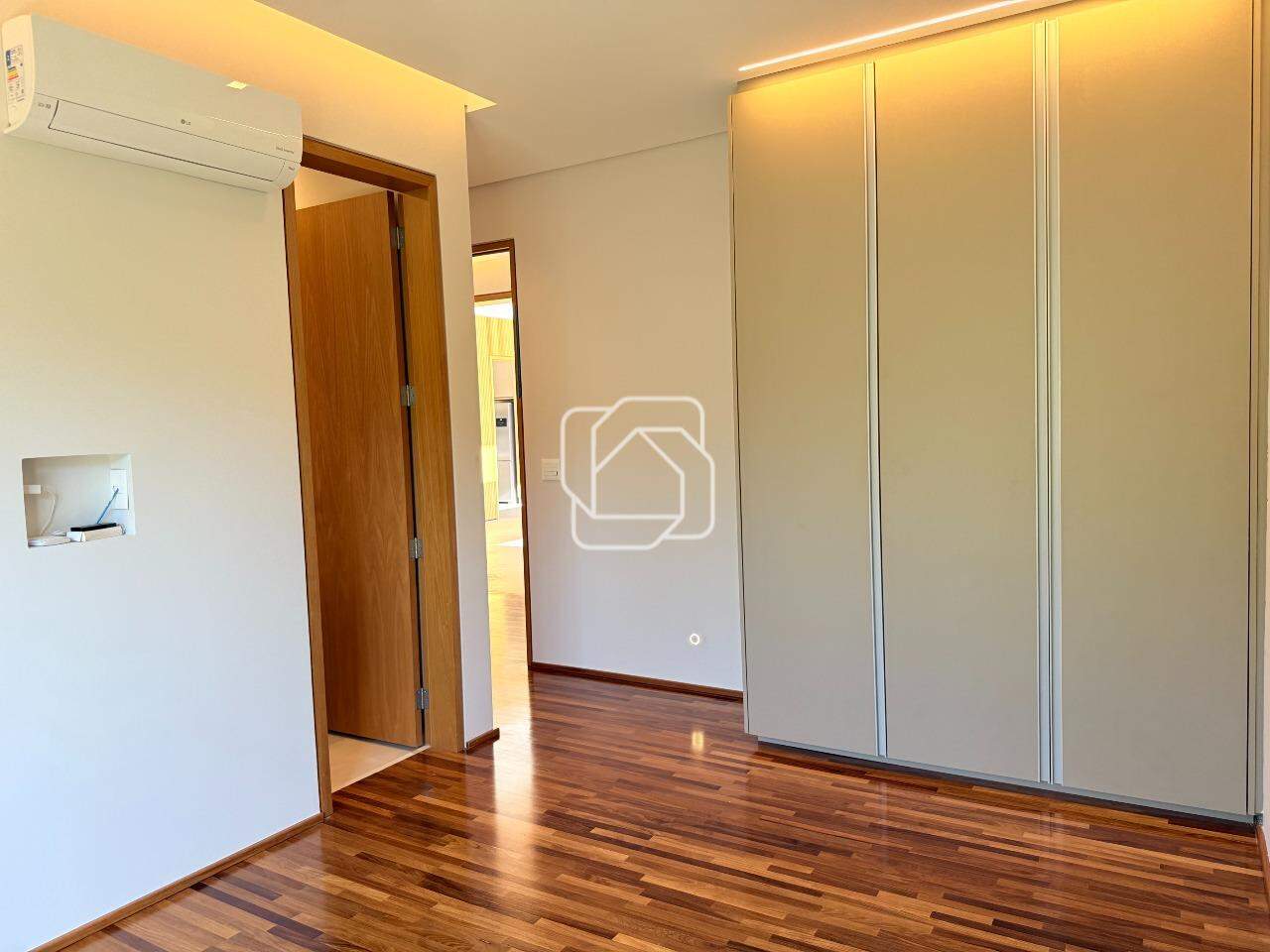 Casa de Condomínio à venda em Itu - SP - Condomínio Villas do Golfe: Suíte 