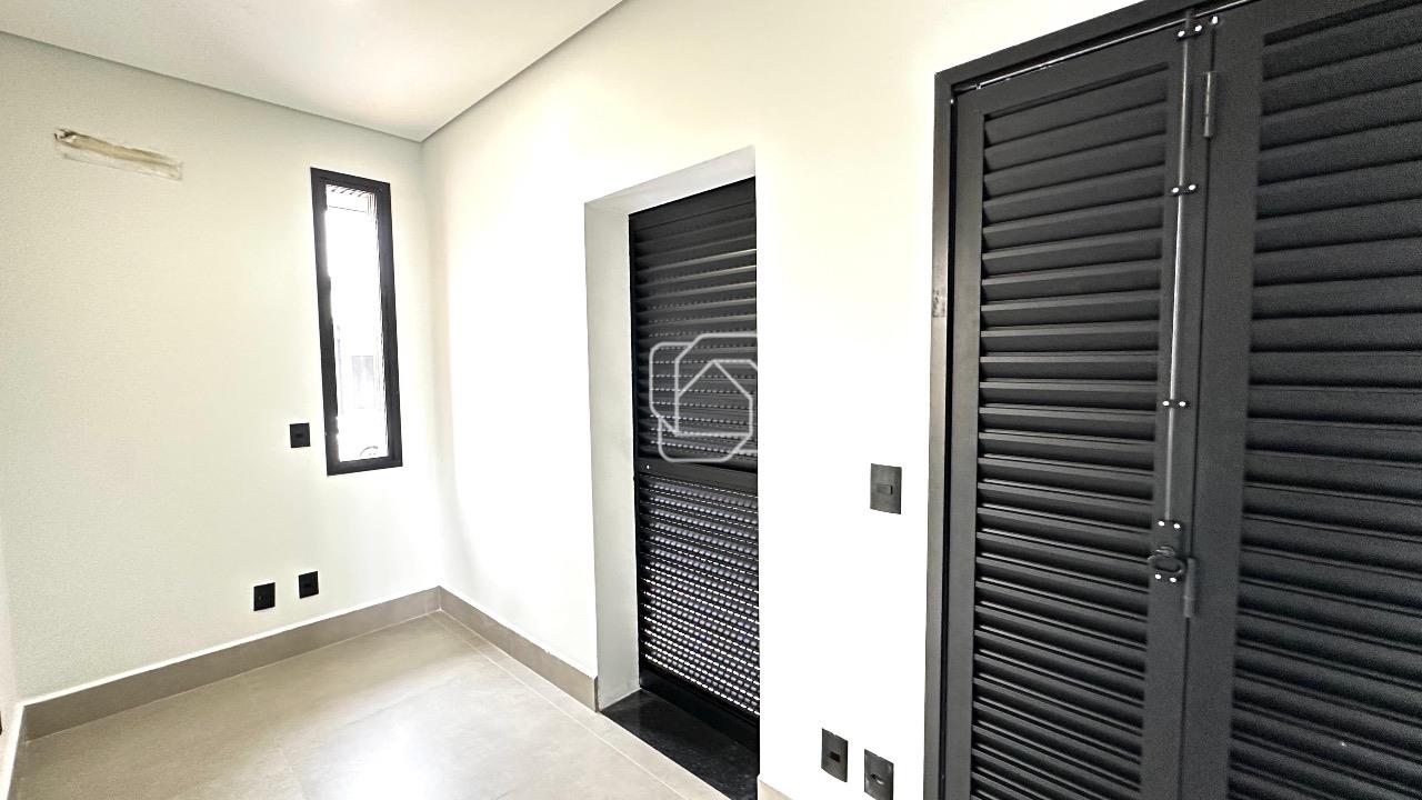 Casa de Condomínio à venda em Itu - SP - Condomínio UNA: Depósito junto a garagem