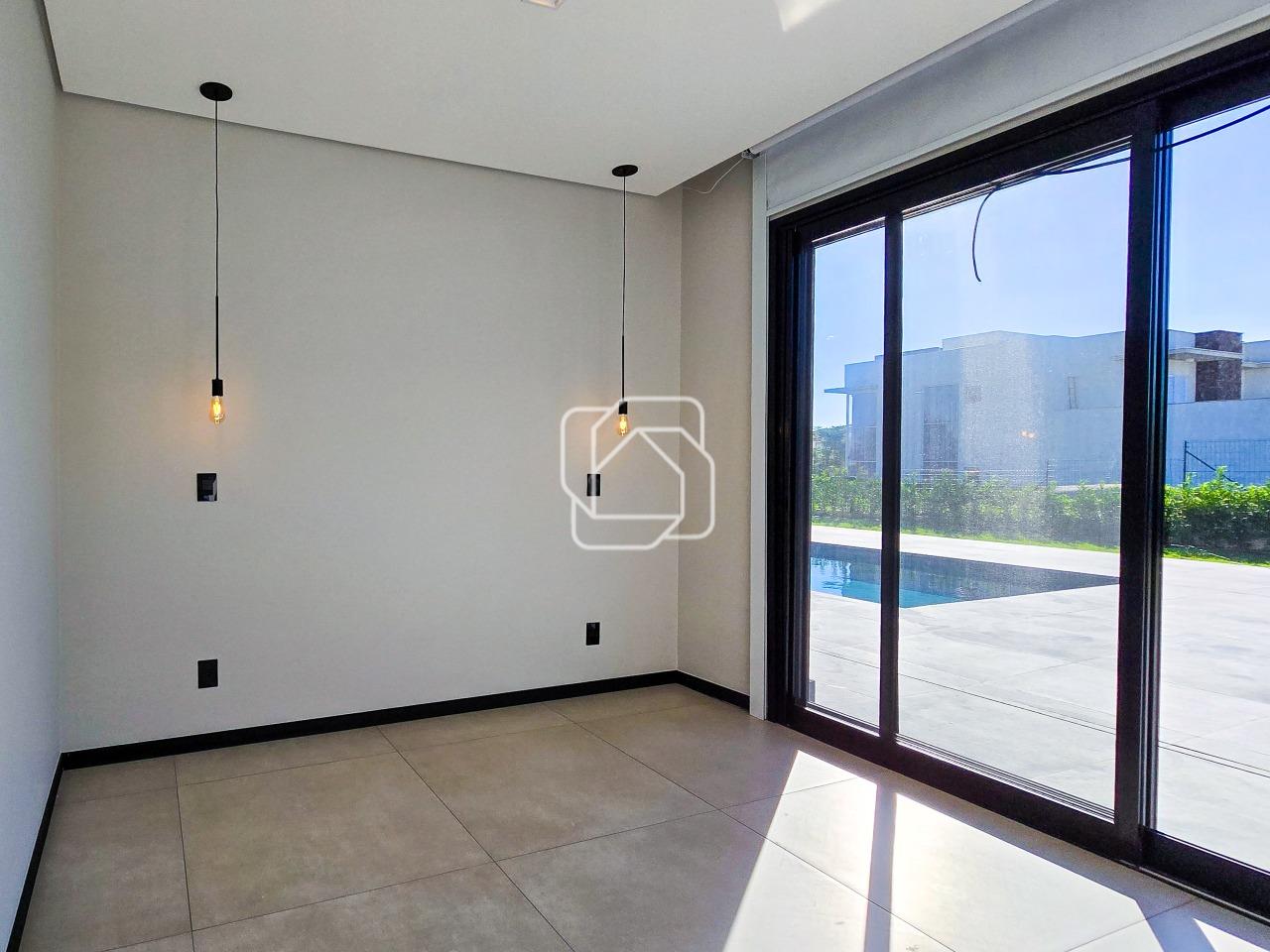 Casa de Condomínio à venda em Porto Feliz - SP - Fazenda Alvorada: Suíte