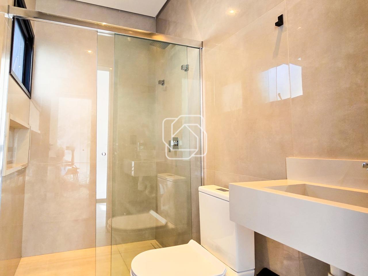 Casa de Condomínio à venda em Porto Feliz - SP - Fazenda Alvorada: Banheiro