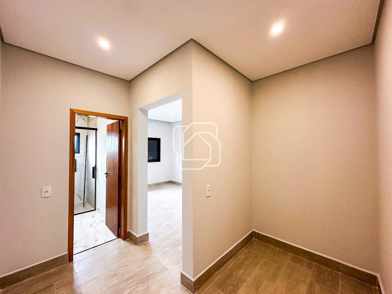Casa de Condomínio à venda em Salto - SP - Portal dos Bandeirantes: Suíte