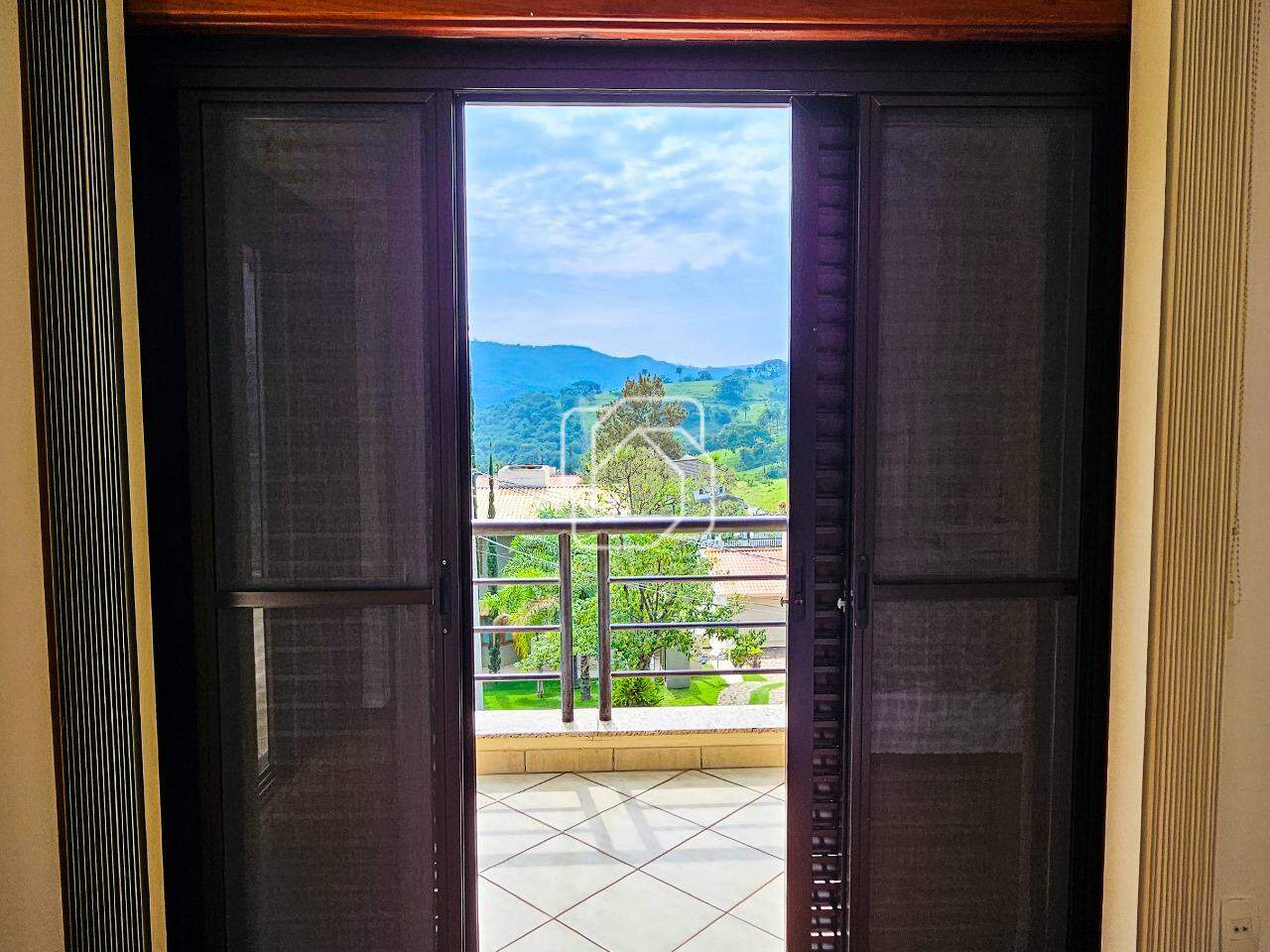 Casa de Condomínio à venda em Itu - SP - Condomínio Campos de Santo Antônio: Vista da janela da suíte master
