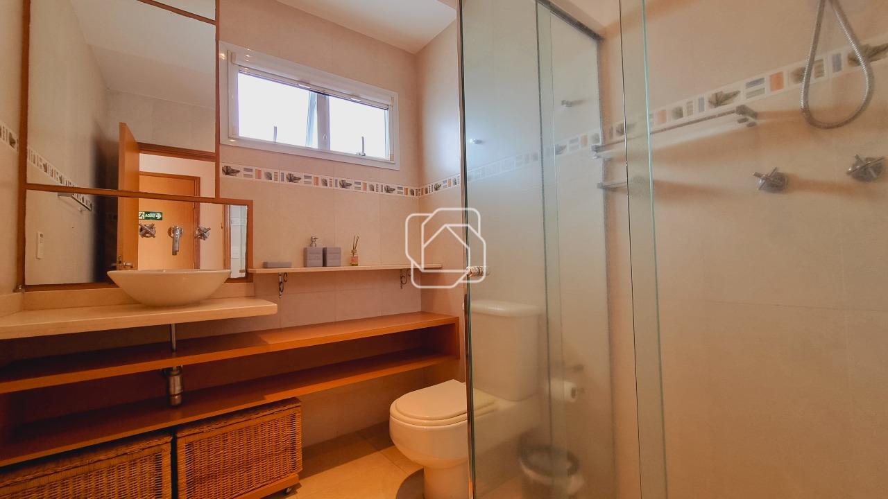 Casa de Condomínio para aluguel em Indaiatuba - SP - Colinas do Mosteiro de Itaici: Banheiro