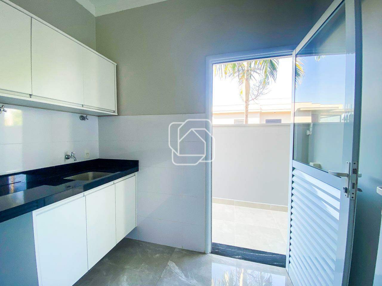 Casa de Condomínio para aluguel em Indaiatuba - SP - Residencial Duas Marias: Lavanderia