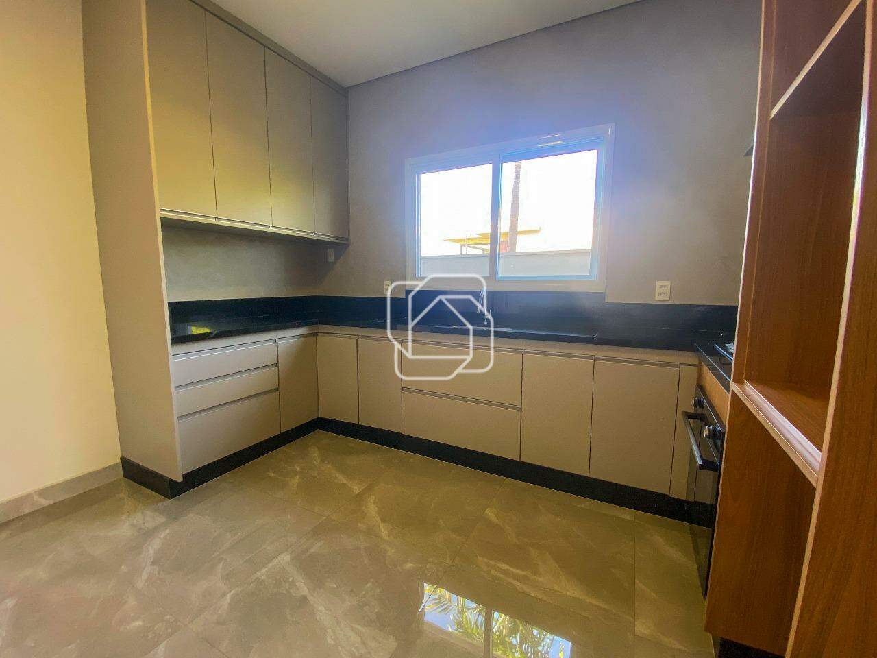 Casa de Condomínio para aluguel em Indaiatuba - SP - Residencial Duas Marias: Cozinha