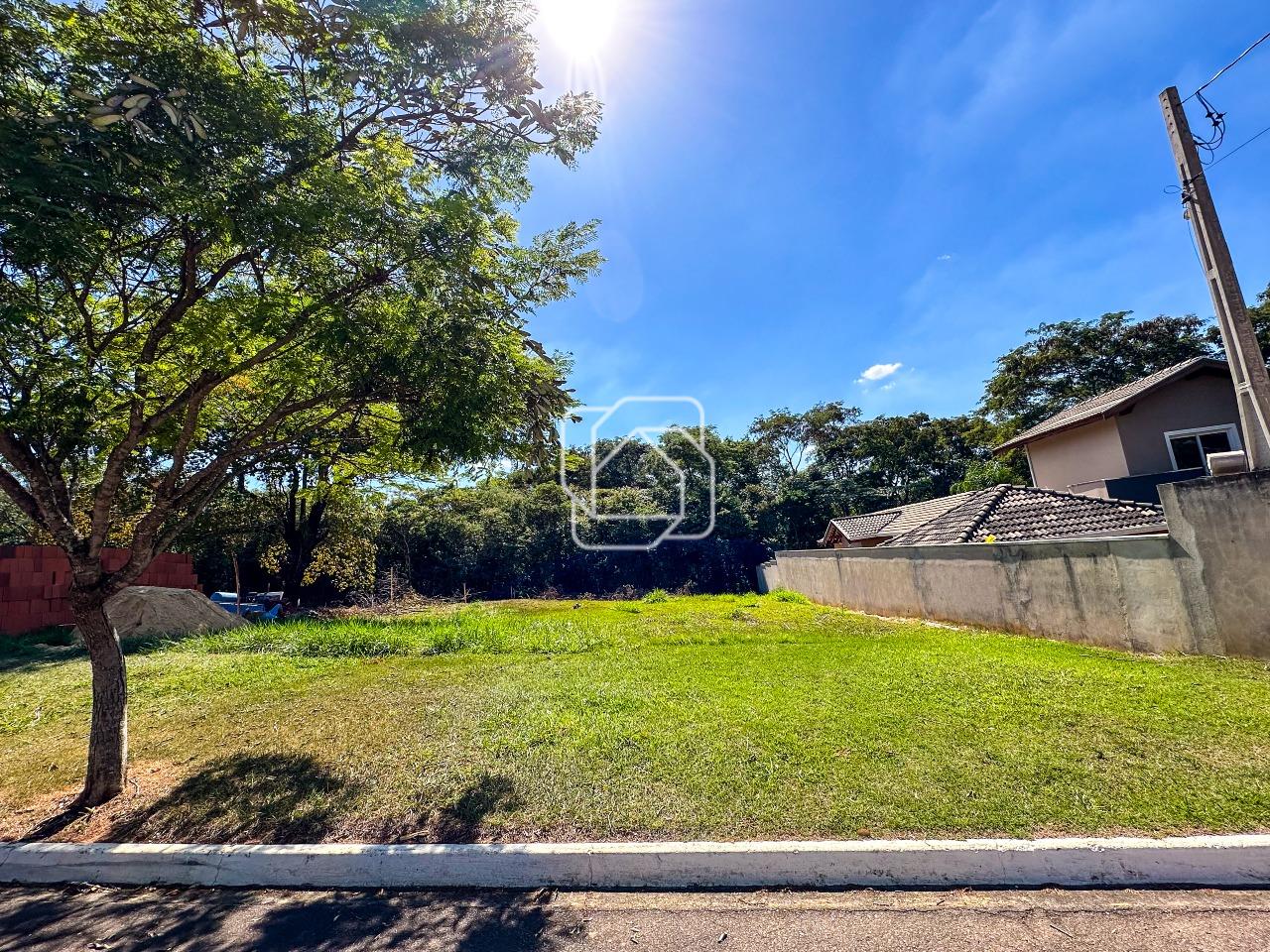 Terreno à venda em Itu - SP - Condomínio Santa Mônica: 