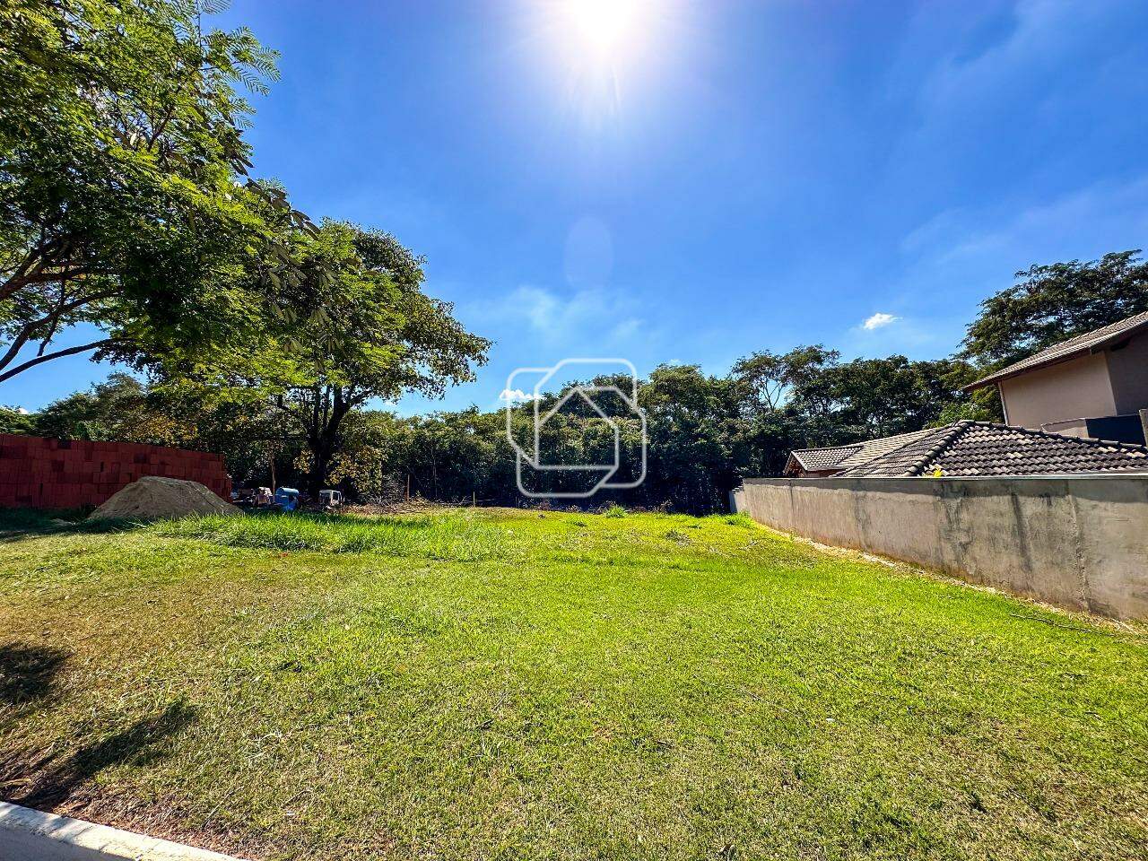 Terreno à venda em Itu - SP - Condomínio Santa Mônica: 