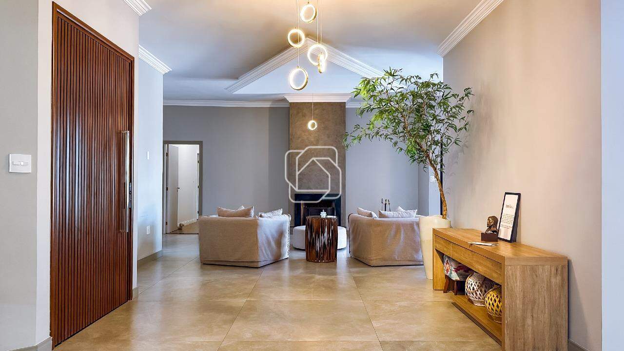 Casa de Condomínio à venda em Indaiatuba - SP - Vale das Laranjeiras: Hall de entrada