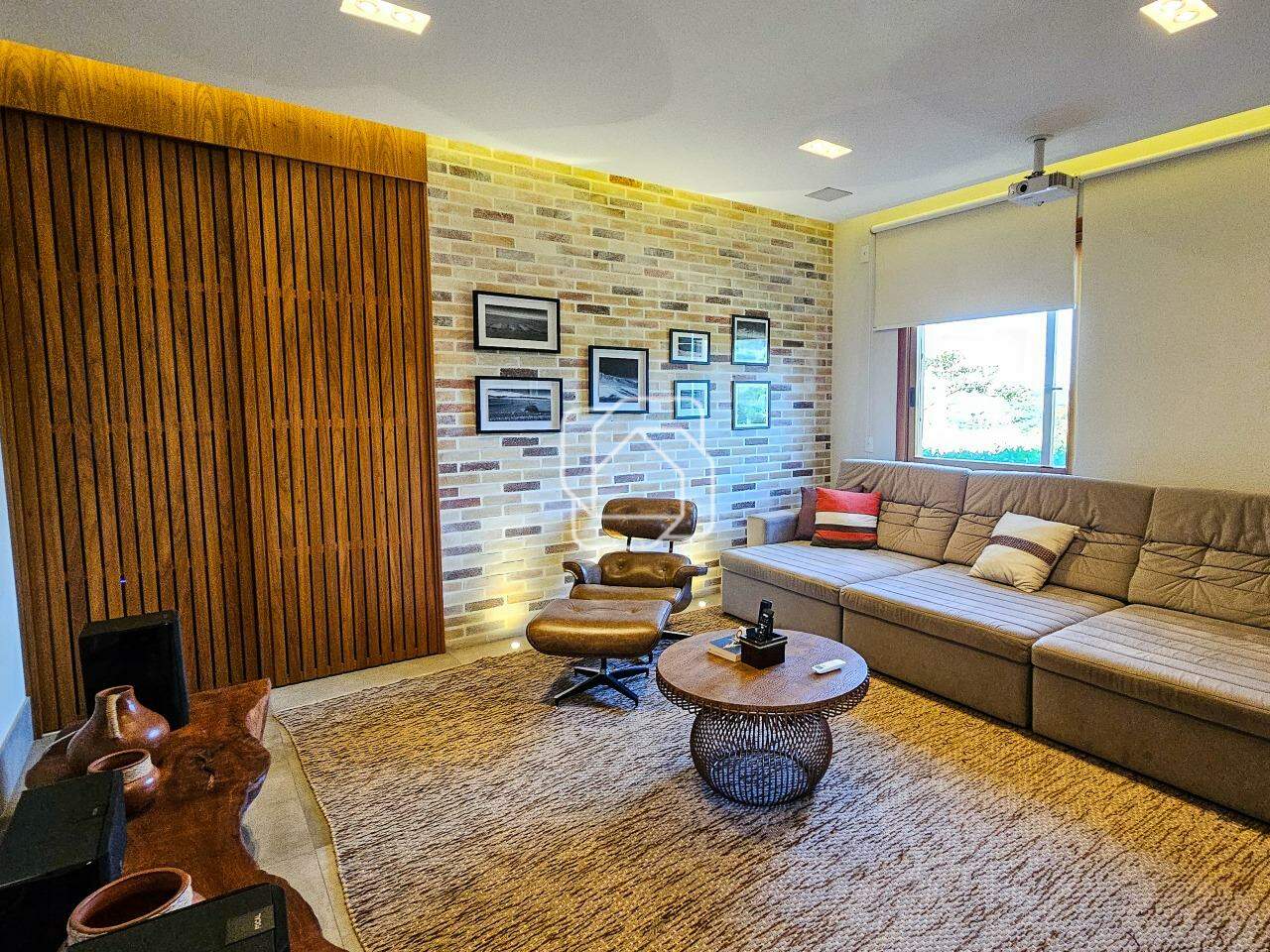 Casa de Condomínio à venda em Itu - SP - Fazenda Vila Real de Itu: Sala de cinema exclusiva