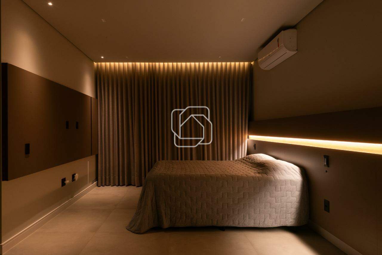 Casa de Condomínio à venda em Porto Feliz - SP - Fazenda Alvorada: Suíte