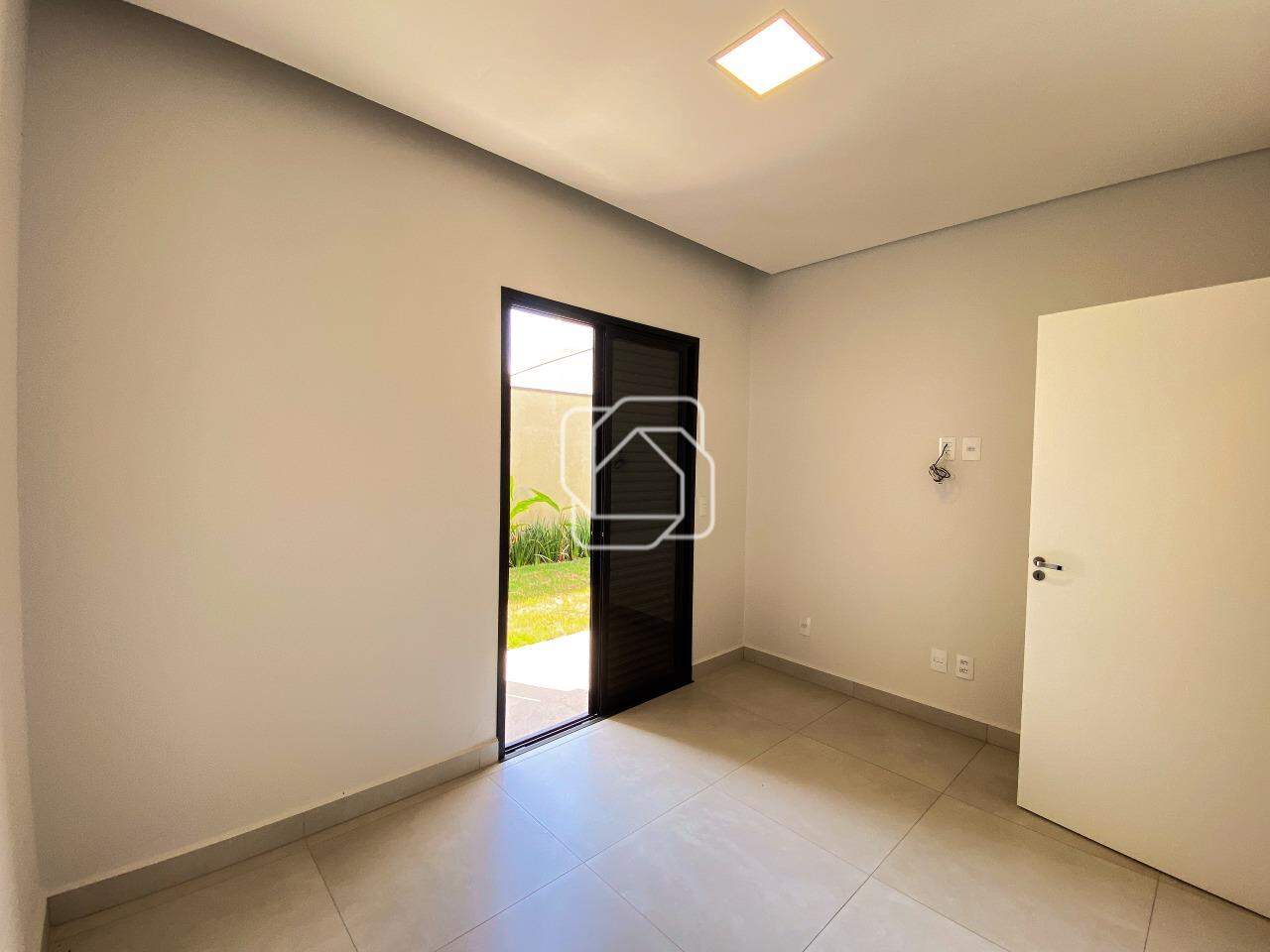 Casa de Condomínio à venda em Salto - SP - Residencial Lagos D’Icaraí: Quarto