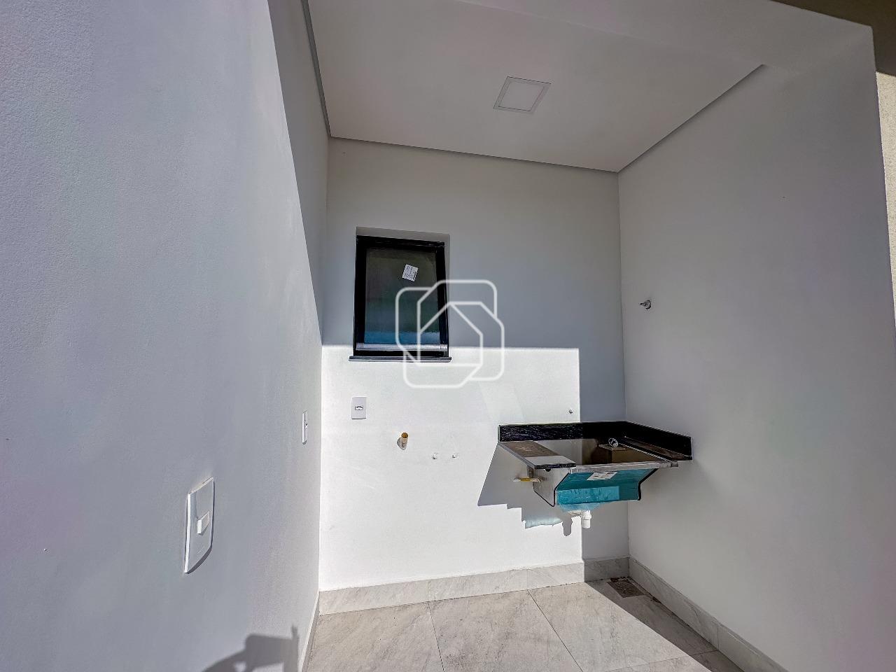 Casa de Condomínio à venda em Salto - SP - Village Moutonnée: Lavanderia