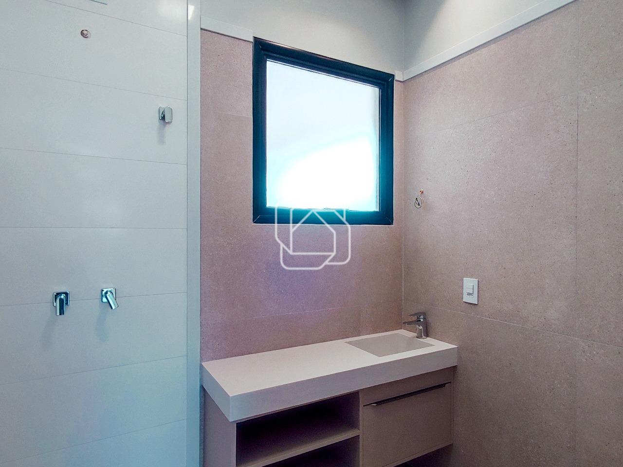 Casa de Condomínio à venda em Indaiatuba - SP - Residencial Duas Marias: Banheiro