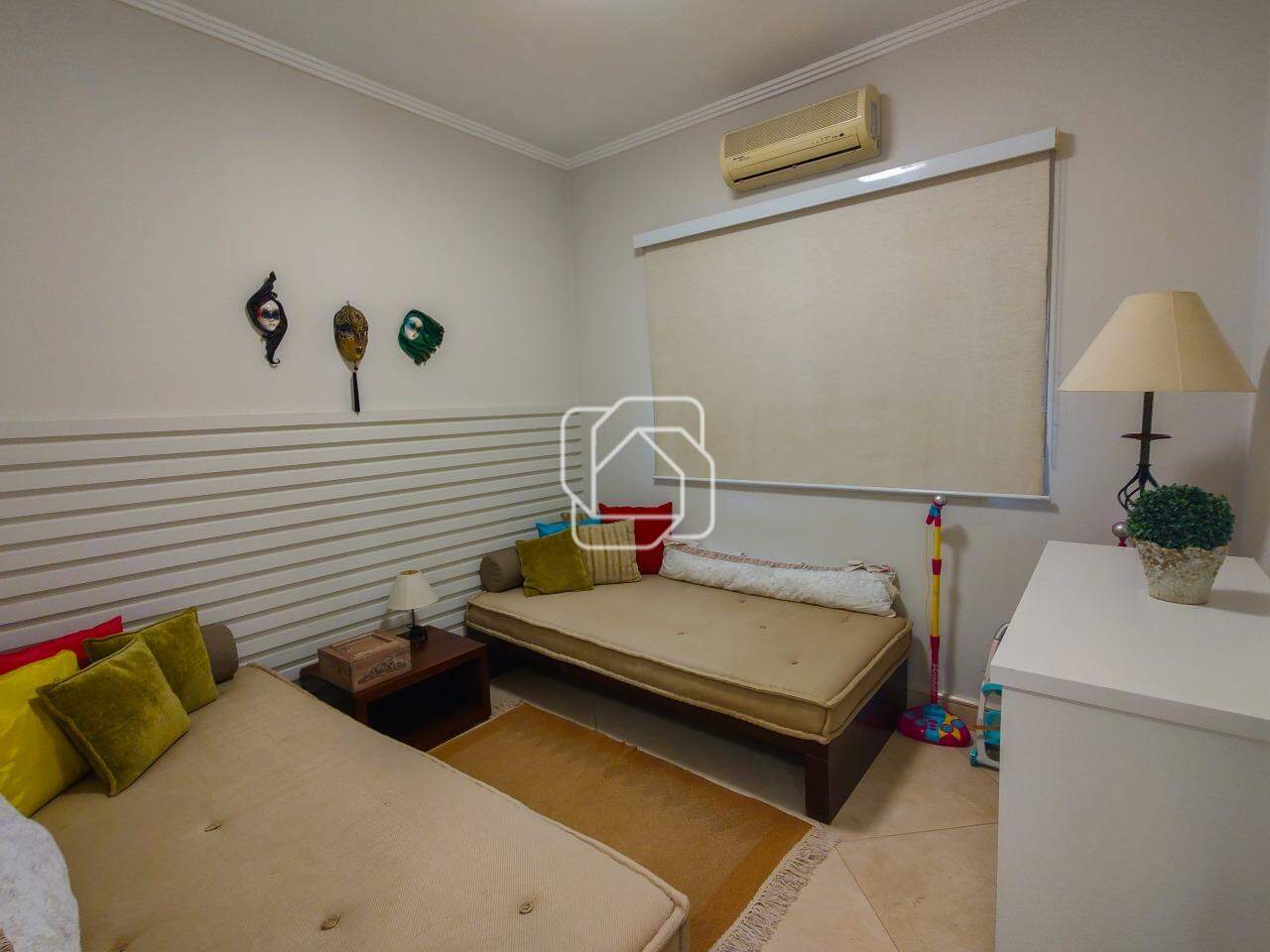 Casa de Condomínio à venda em Itu - SP - Parque Village Castelo: Escritório