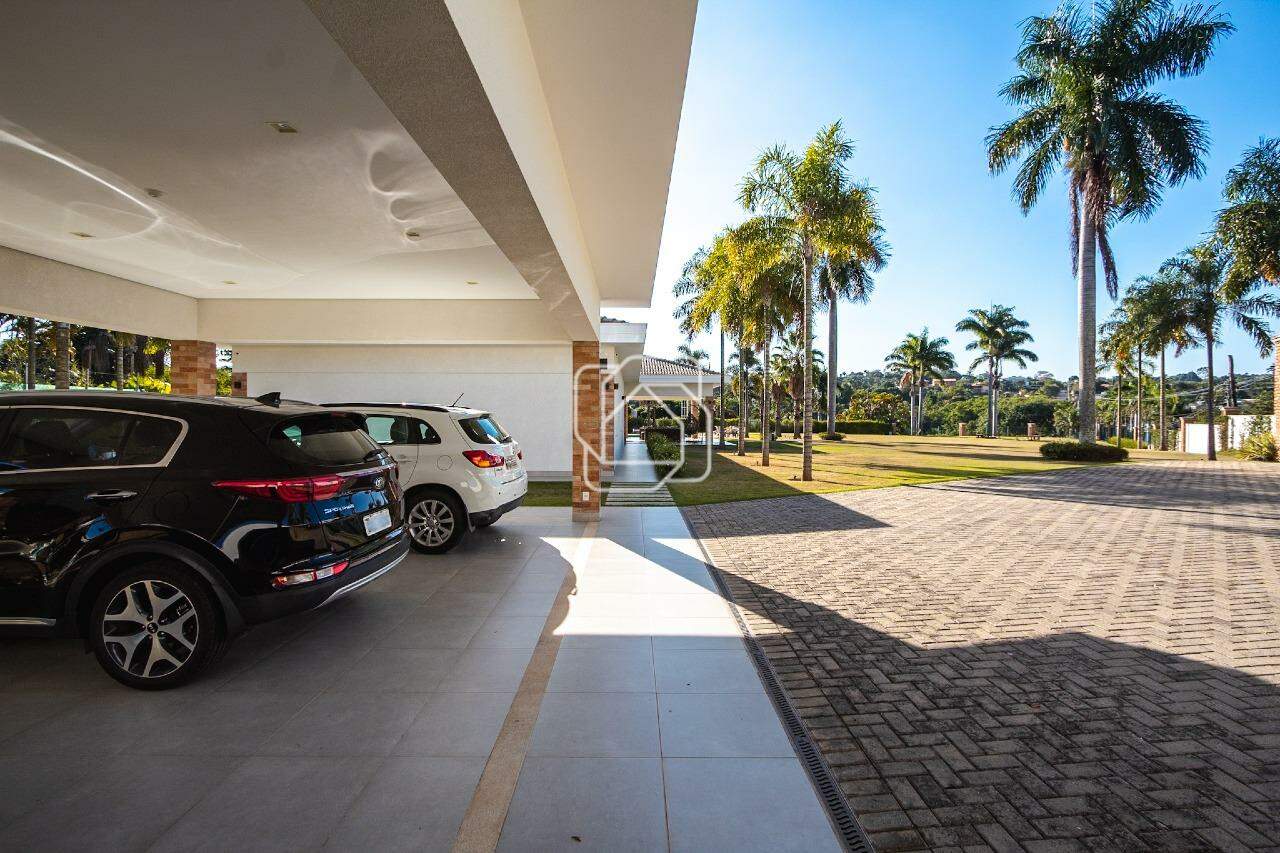 Casa de Condomínio à venda em Indaiatuba - SP - Vale das Laranjeiras: Garagem