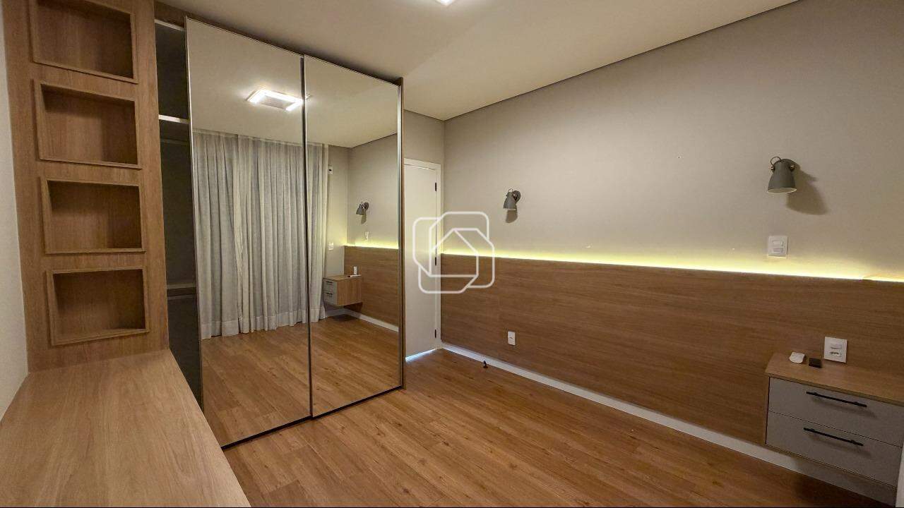Casa de Condomínio à venda em Salto - SP - Portal dos Bandeirantes: Suíte