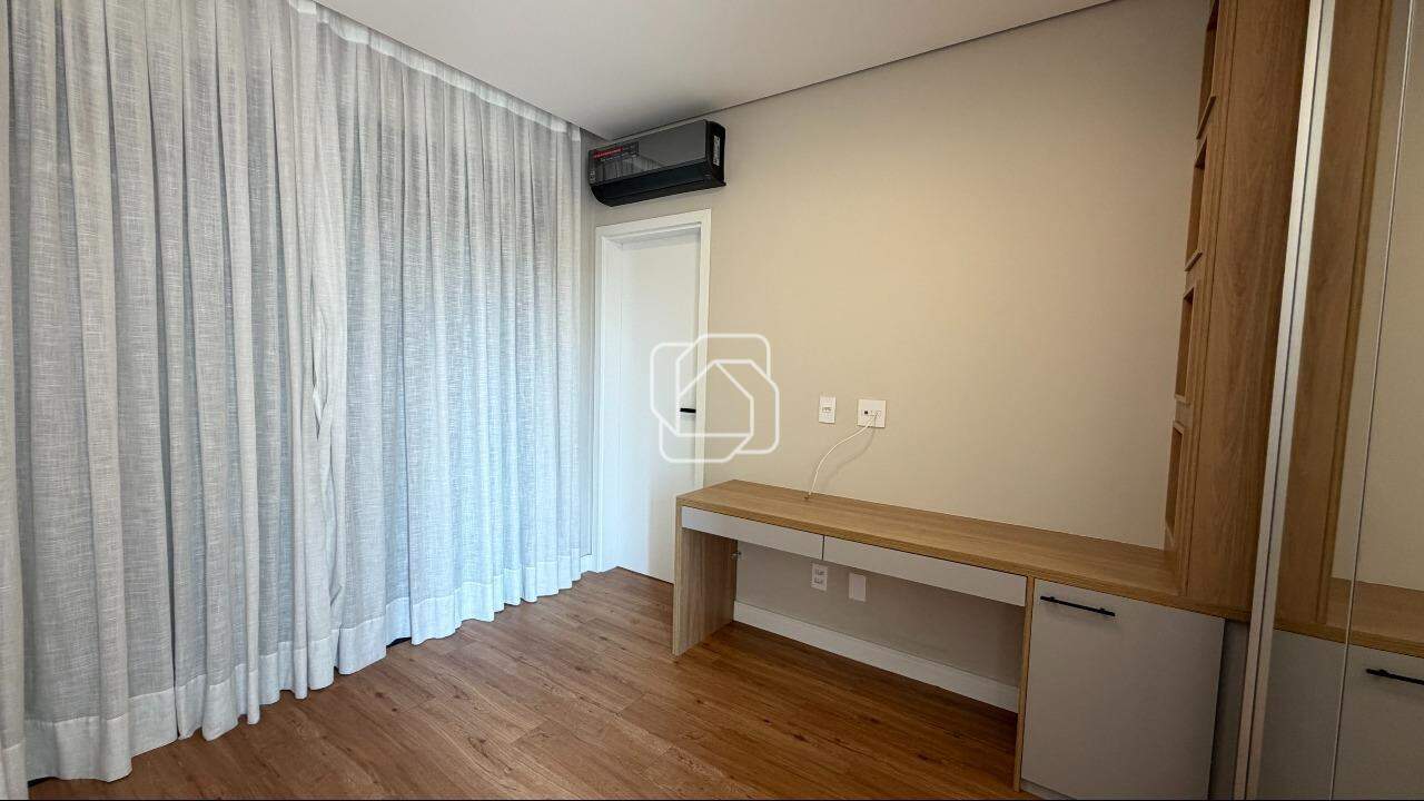 Casa de Condomínio à venda em Salto - SP - Portal dos Bandeirantes: Suíte
