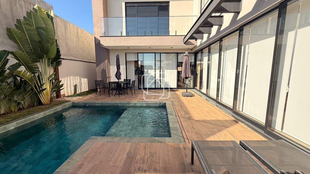 Casa de Condomínio à venda em Itu - SP - Condomínio Villas do Golfe: Área da piscina