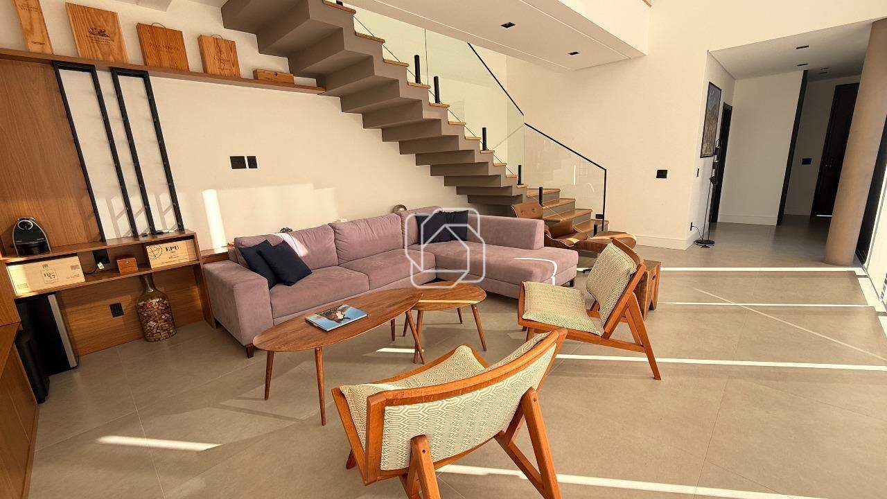 Casa de Condomínio à venda em Itu - SP - Condomínio Villas do Golfe: Sala de estar