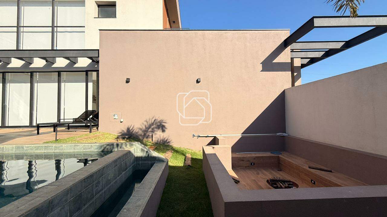 Casa de Condomínio à venda em Itu - SP - Condomínio Villas do Golfe: Área da piscina/Fire pit