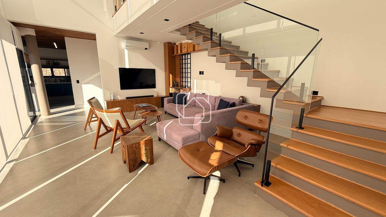 Casa de Condomínio à venda em Itu - SP - Condomínio Villas do Golfe: Sala de estar