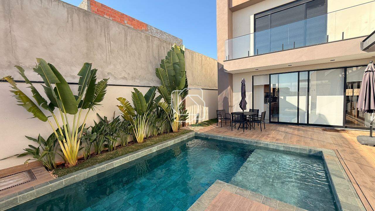 Casa de Condomínio à venda em Itu - SP - Condomínio Villas do Golfe: Área da piscina