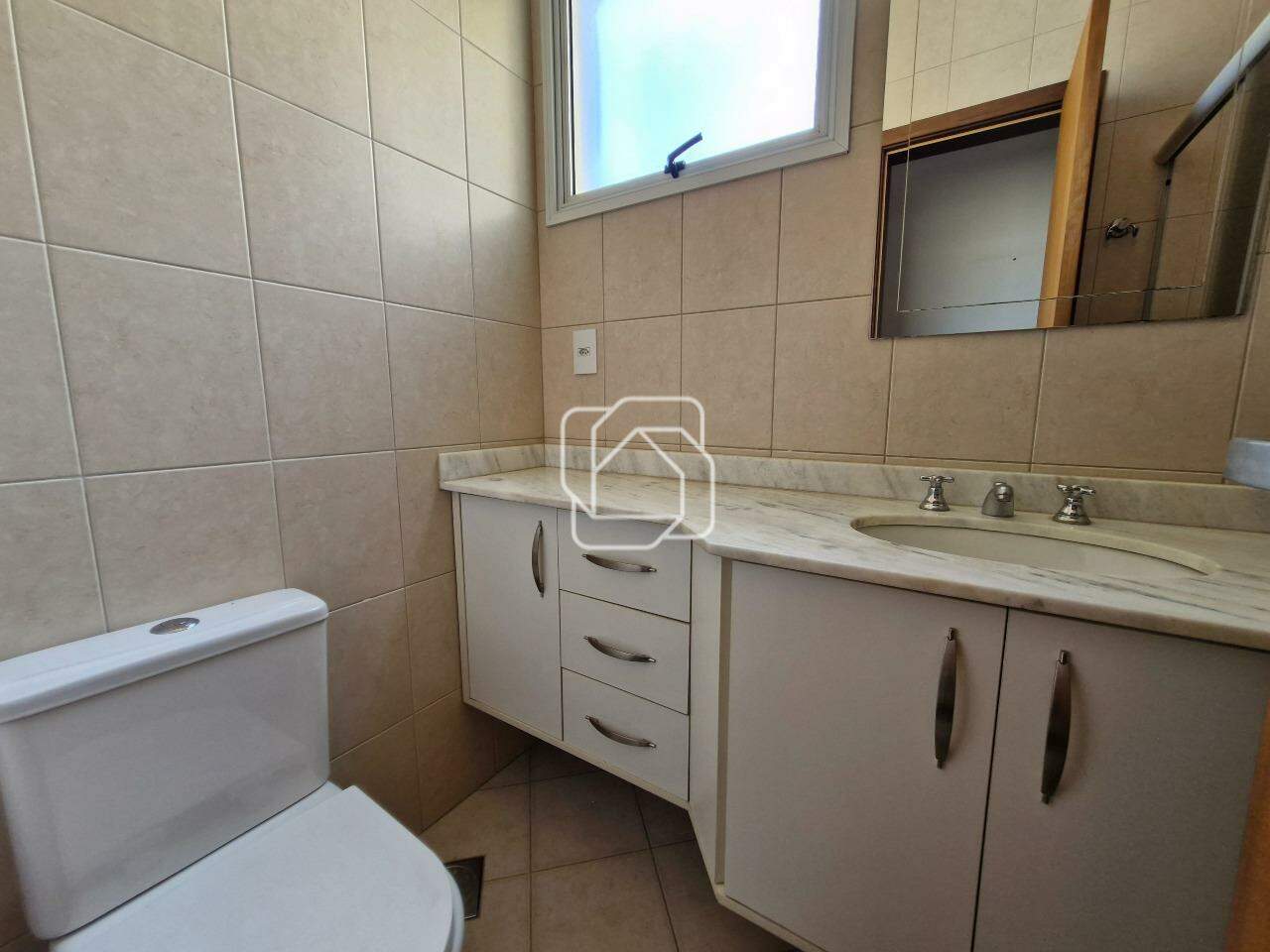 Apartamento à venda em Indaiatuba - SP - Edifício Piazza Treviso: Banheiro