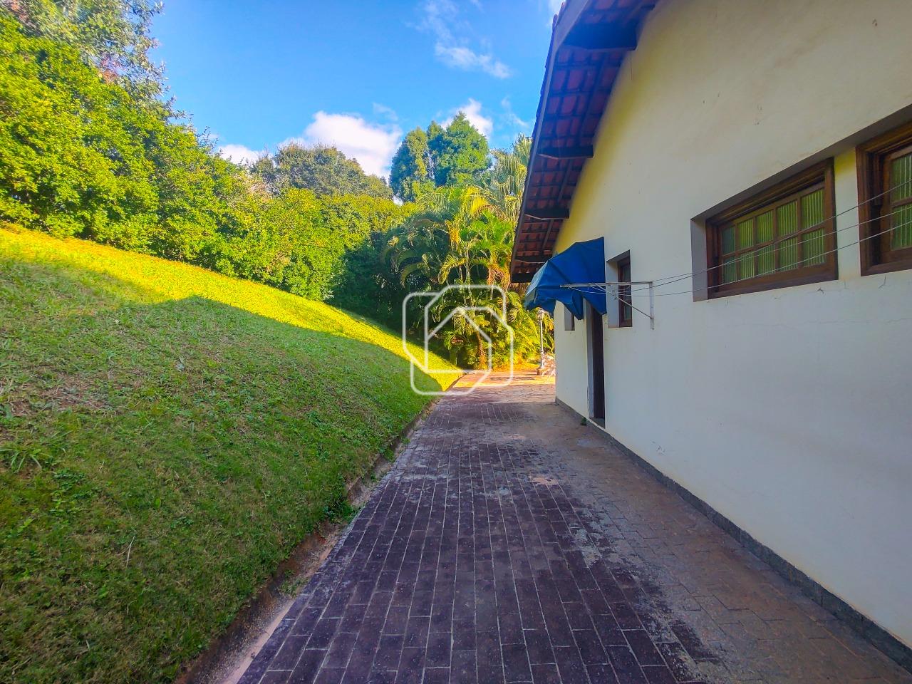 Casa de Condomínio à venda em Itu - SP - Condomínio City Castelo: Corredor dos fundos