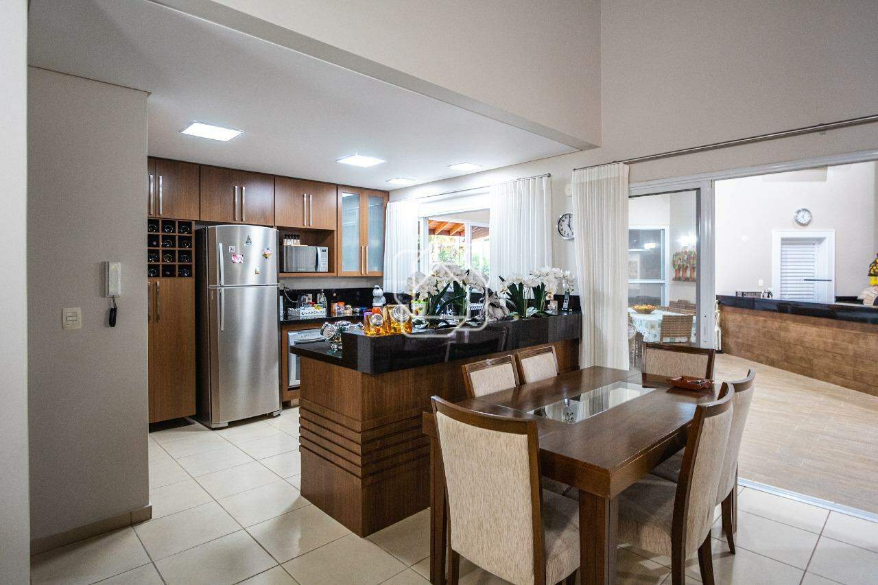 Casa de Condomínio à venda em Indaiatuba - SP - Recanto das Flores: Cozinha