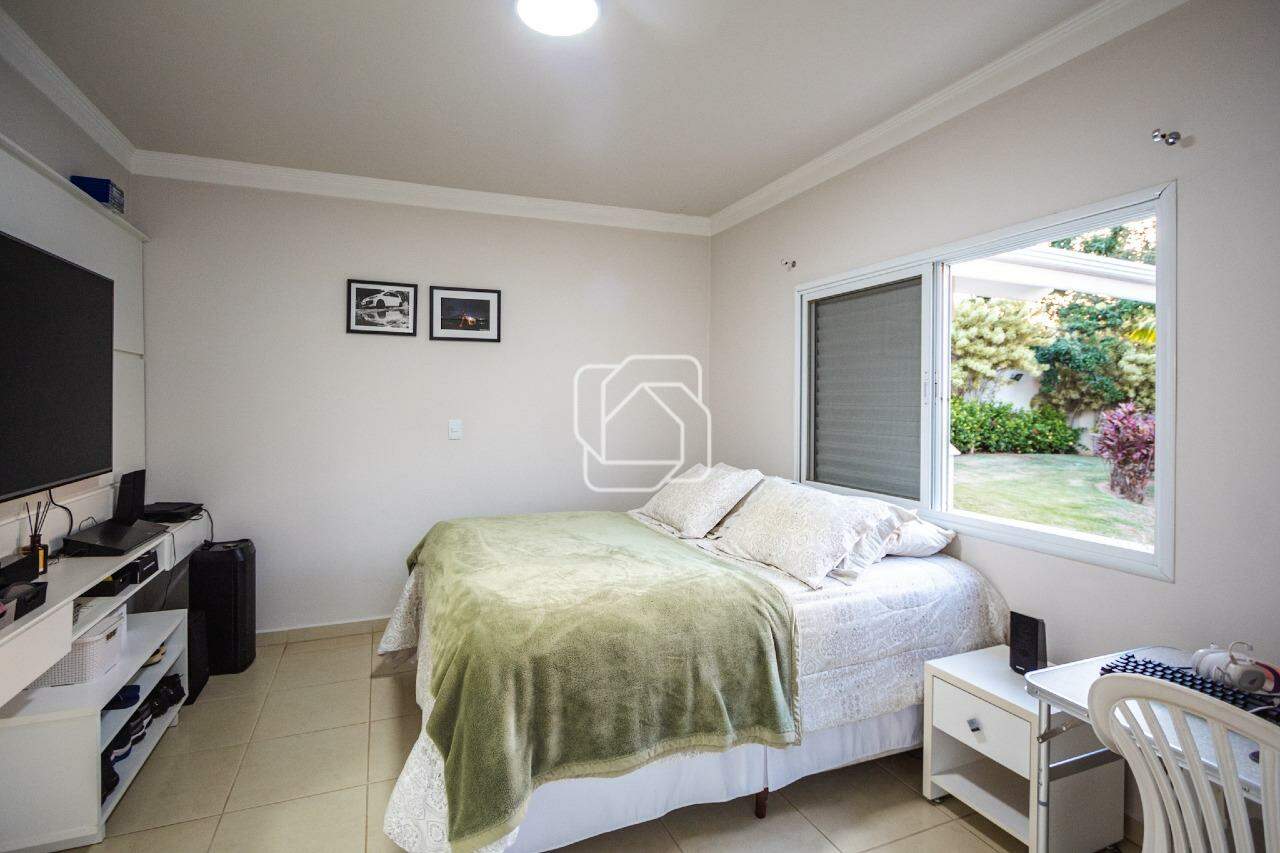 Casa de Condomínio à venda em Indaiatuba - SP - Recanto das Flores: Dormitório