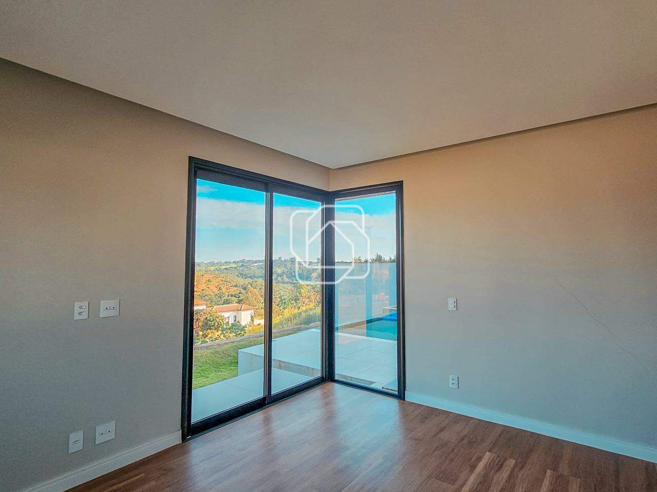 Casa de Condomínio à venda em Itu - SP - Residencial Parque Campos de Santo Antônio II: Suíte master