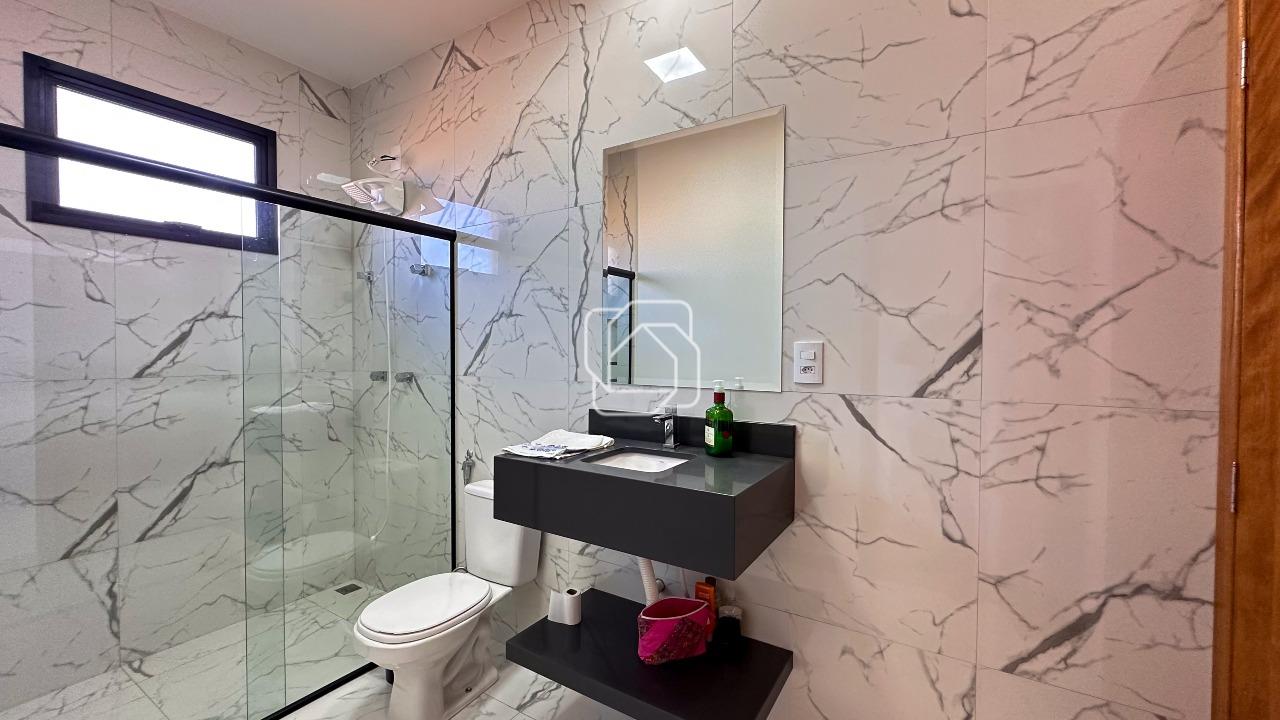 Casa de Condomínio à venda em Indaiatuba - SP - Jardim Quintas da Terracota: Banheiro