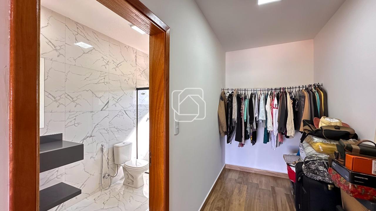 Casa de Condomínio à venda em Indaiatuba - SP - Jardim Quintas da Terracota: Closet