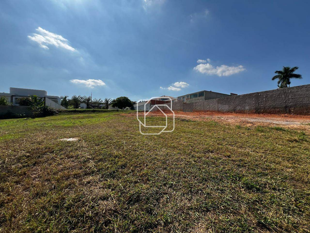 Terreno à venda em Itu - SP - Parque Village Castelo: 