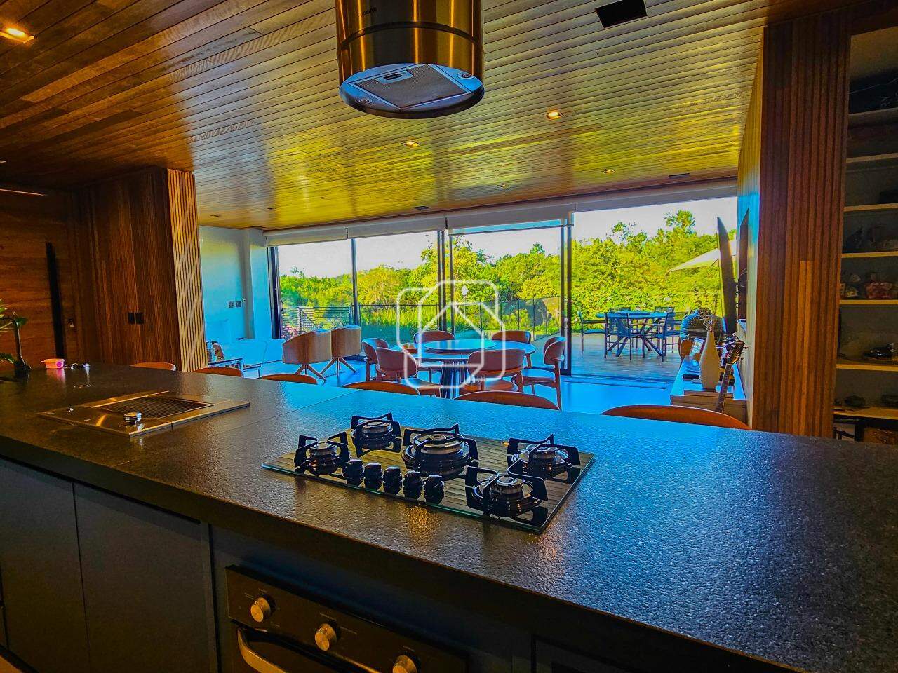 Casa de Condomínio à venda em Itu - SP - Condomínio Villas do Golfe: Balcão da cozinha com eletrodomésticos