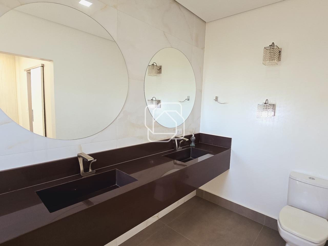 Casa de Condomínio à venda em Porto Feliz - SP - Fazenda Alvorada: Banheiro