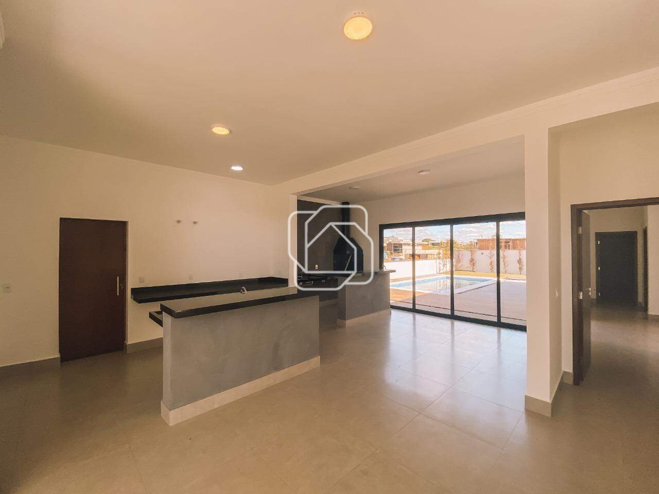 Casa de Condomínio para aluguel em Itu - SP - Condomínio Villas do Golfe: Cozinha e espaço gourmet