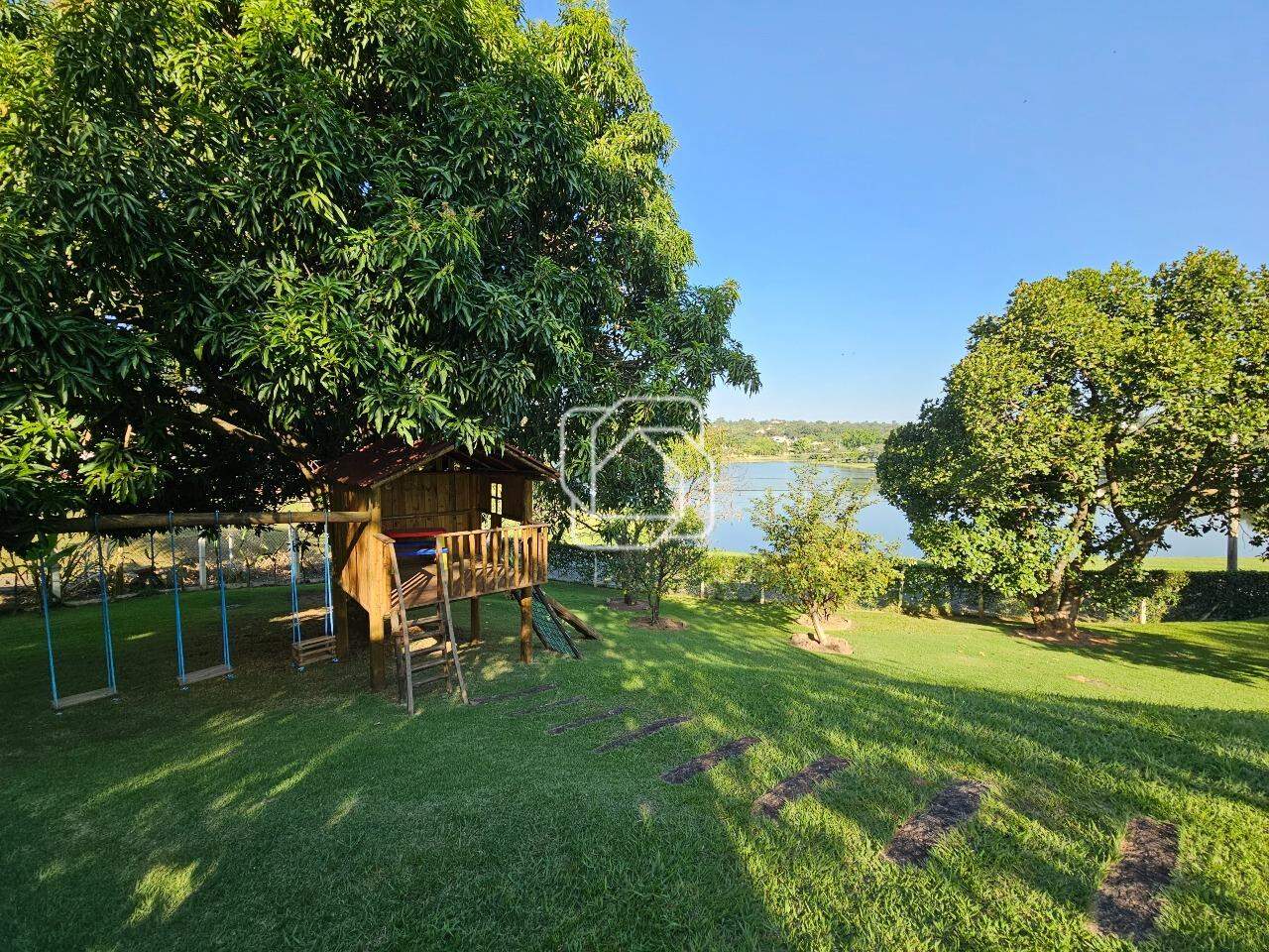 Casa de Condomínio para aluguel em Indaiatuba - SP - Vale das Laranjeiras: Playground