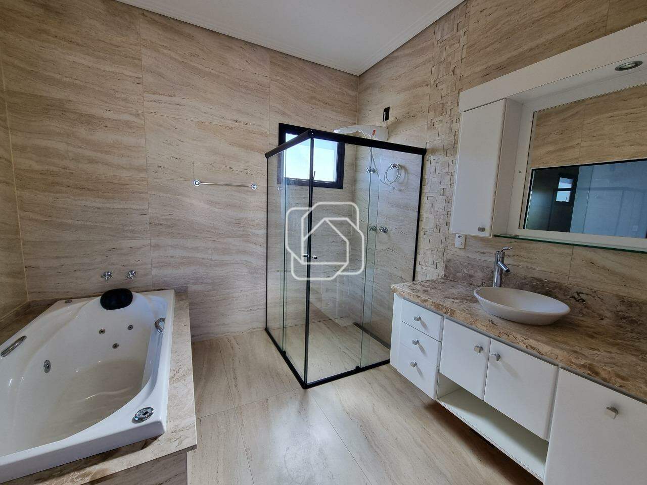 Casa de Condomínio para aluguel em Indaiatuba - SP - Condomínio Terra Magna: Banheiro