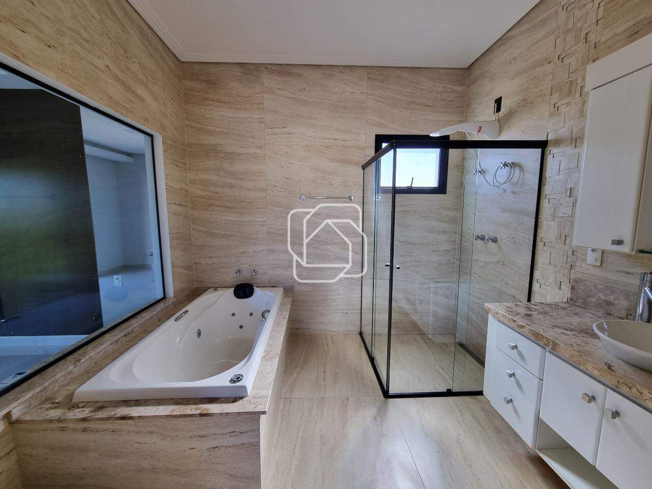 Casa de Condomínio para aluguel em Indaiatuba - SP - Condomínio Terra Magna: Banheiro