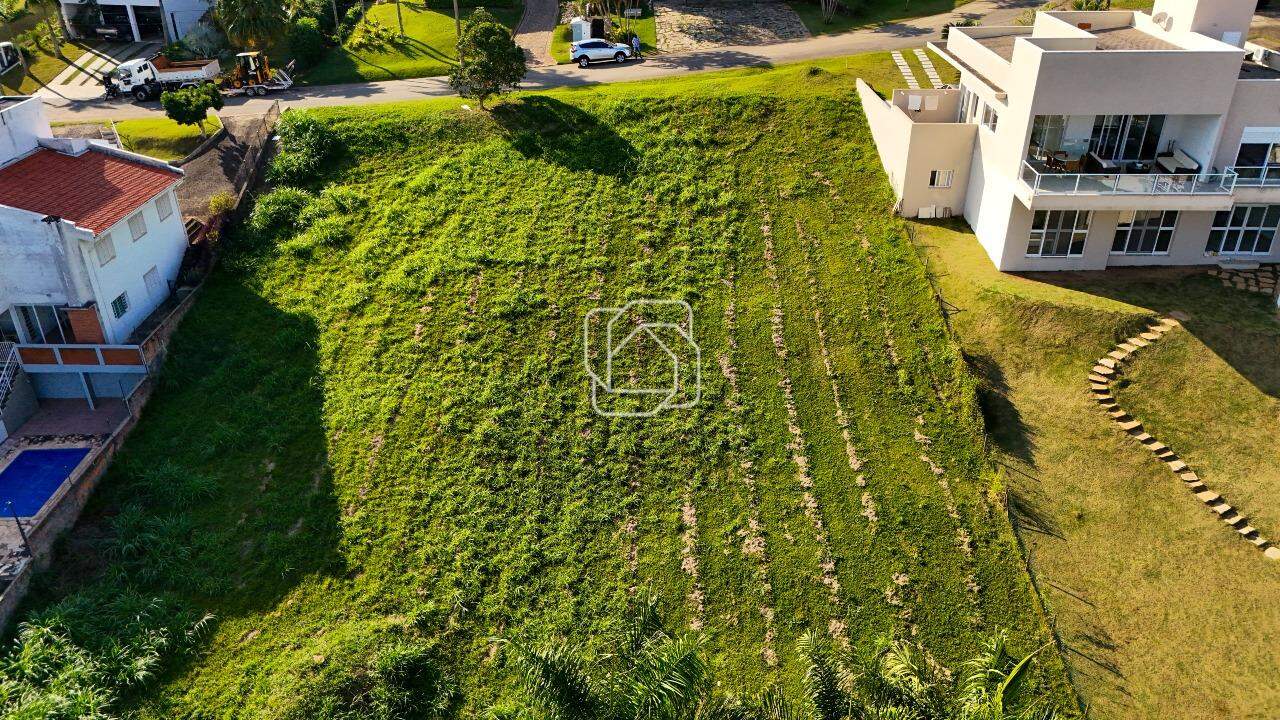 Terreno à venda em Itu - SP - Condomínio Campos de Santo Antônio: 