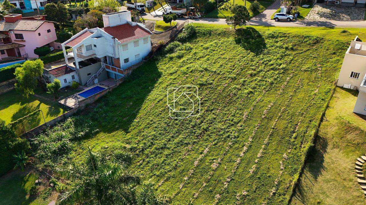 Terreno à venda em Itu - SP - Condomínio Campos de Santo Antônio: 