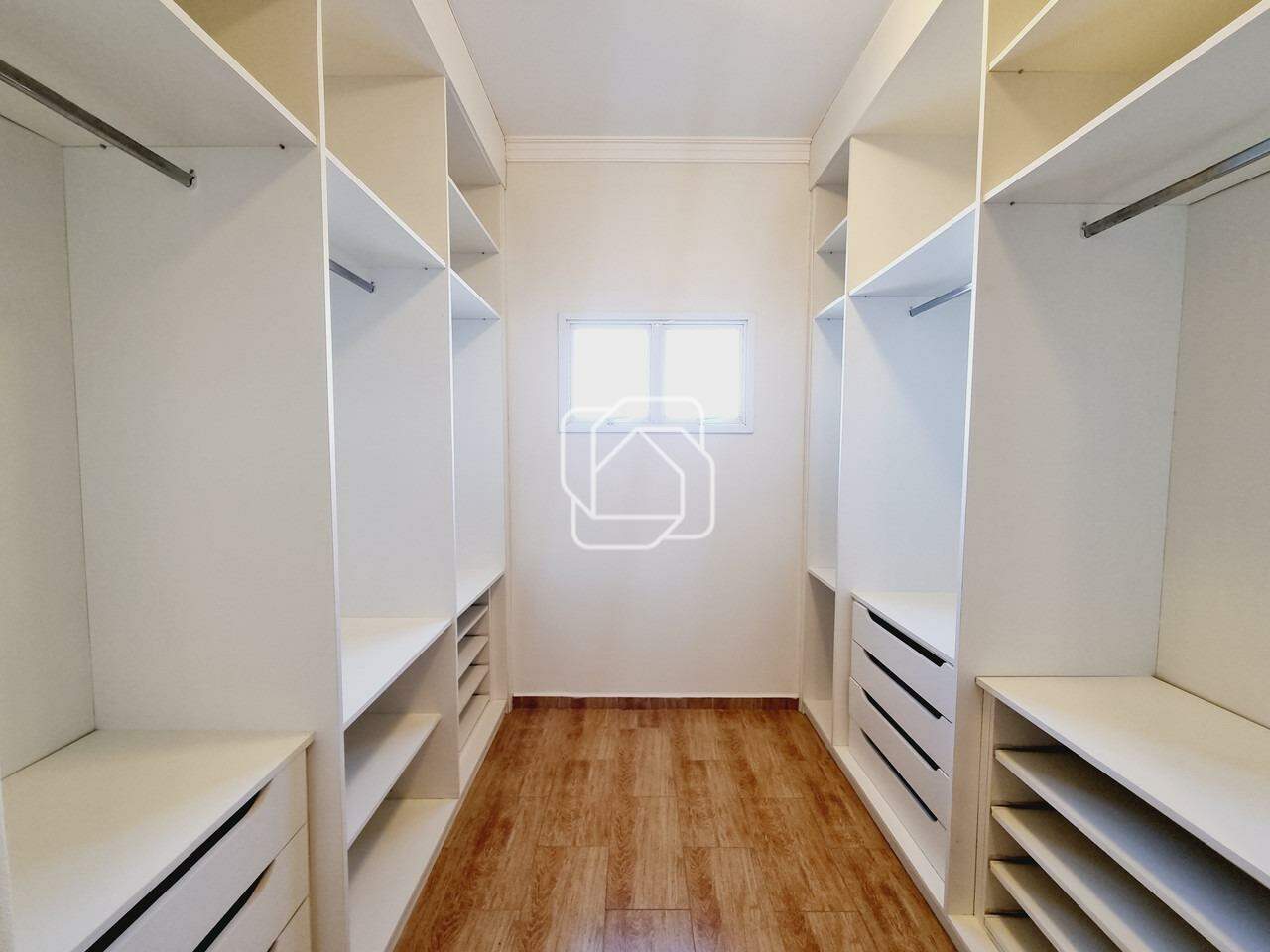 Casa de Condomínio para aluguel em Indaiatuba - SP - Jardim Residencial Santa Clara: Closet