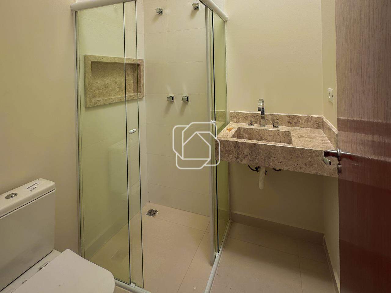 Casa de Condomínio à venda em Salto - SP - Residencial Lagos D’Icaraí: Banheiro