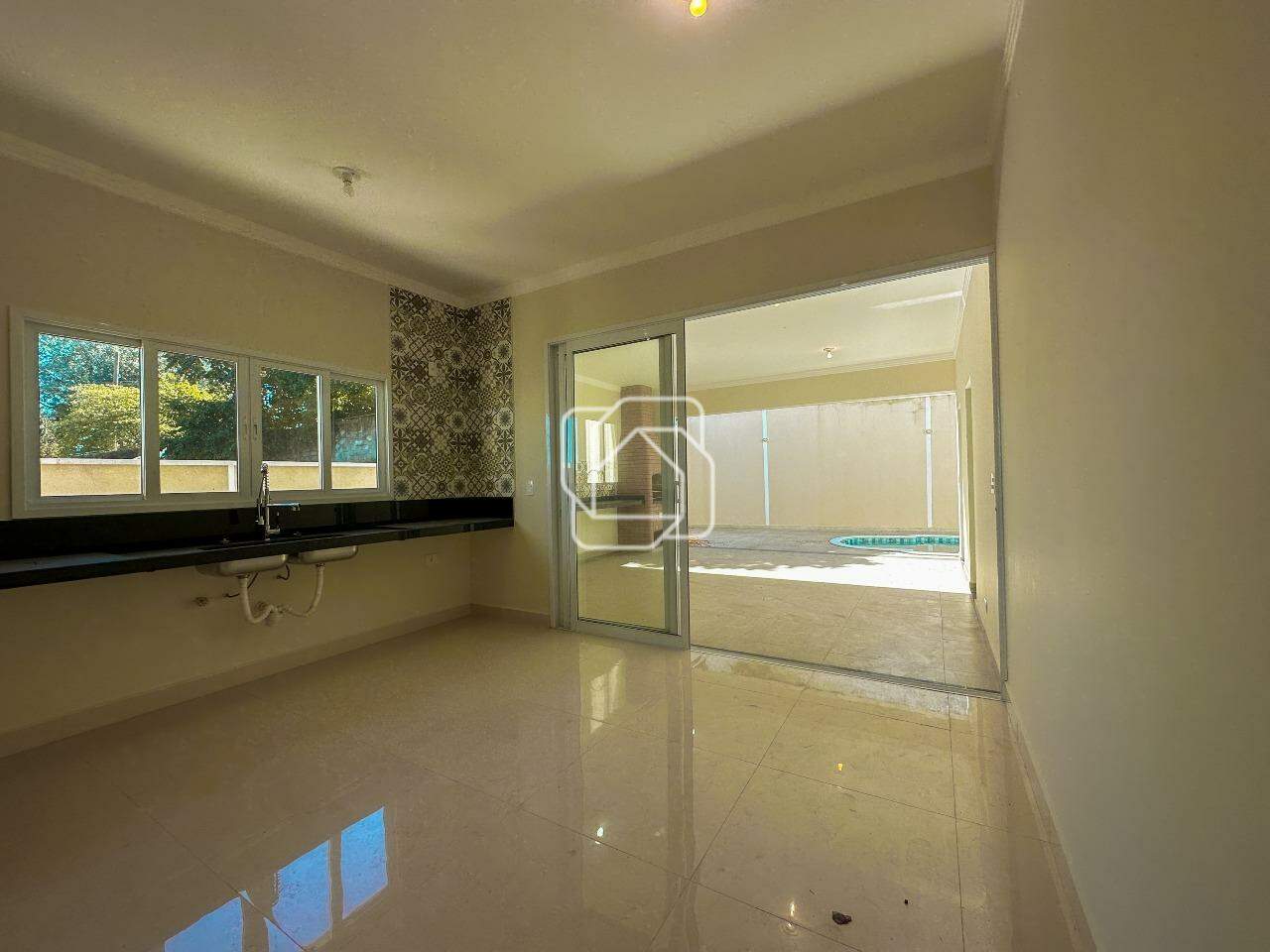 Casa de Condomínio à venda em Salto - SP - Residencial Lagos D’Icaraí: Cozinha
