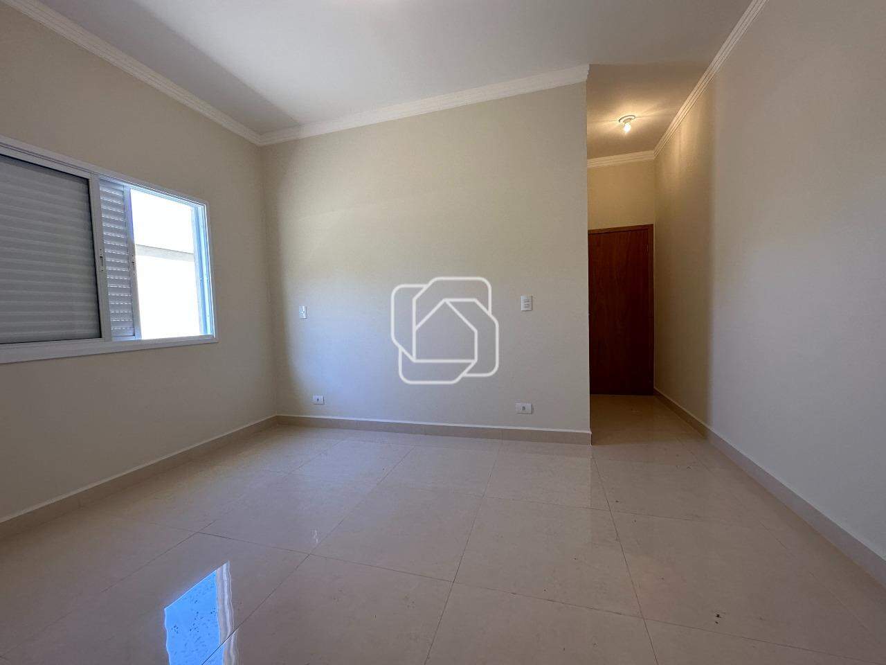 Casa de Condomínio à venda em Salto - SP - Residencial Lagos D’Icaraí: Suíte